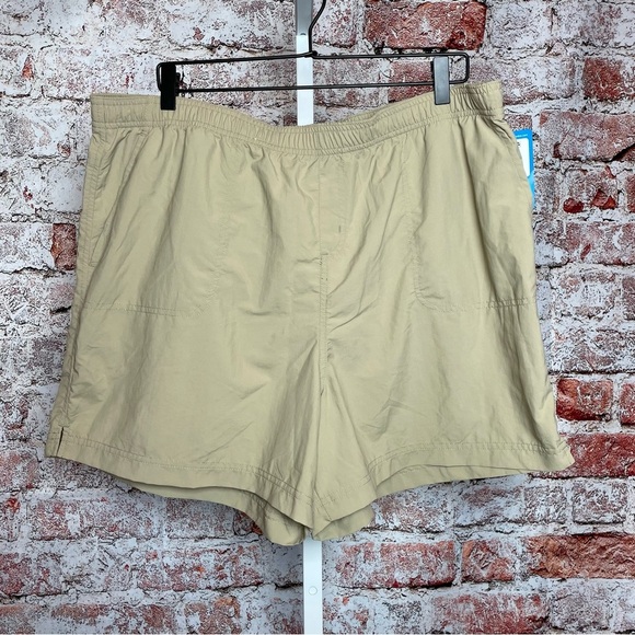 Columbia Regular Fit 5” Hiking Shorts XXL - Picture 1 of 6